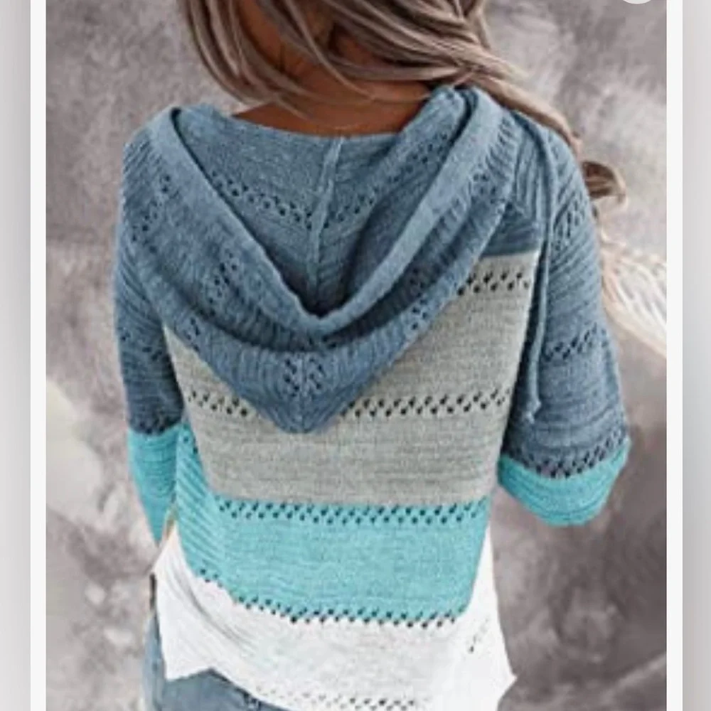 Biucly Color block Knit Top - Light Weight - Long Sleeve - Picture 2 of 7